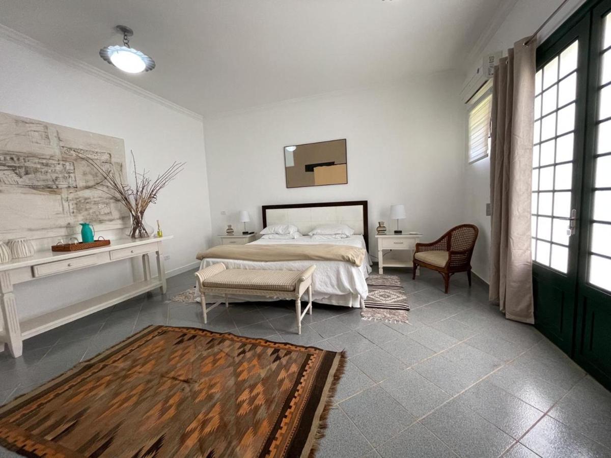 אמבו Villa Serena Bed & Breakfast מראה חיצוני תמונה